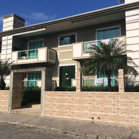 Residencial Jardim Palmeiras Bombinhas Buitenkant foto