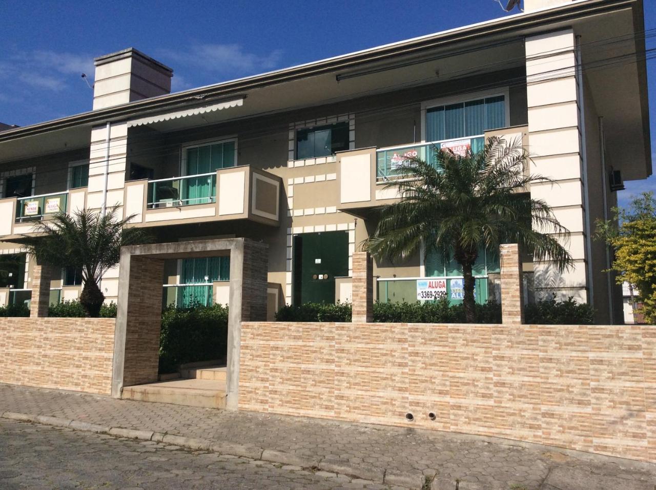 Residencial Jardim Palmeiras Bombinhas Buitenkant foto
